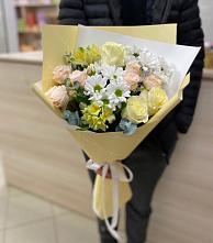 Букет цветов из:  Альстромерии, Розы и Хризантемы в Крупце