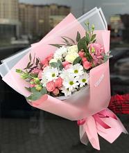 Букет цветов из:  Розы, Лизиантусы и Хризантемы в Крупце