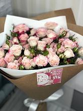 Букет цветов из:  Розы в Крупце