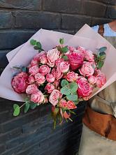 Букет розы в пальмах в Крупце Букет цветов из: Розы в Крупце